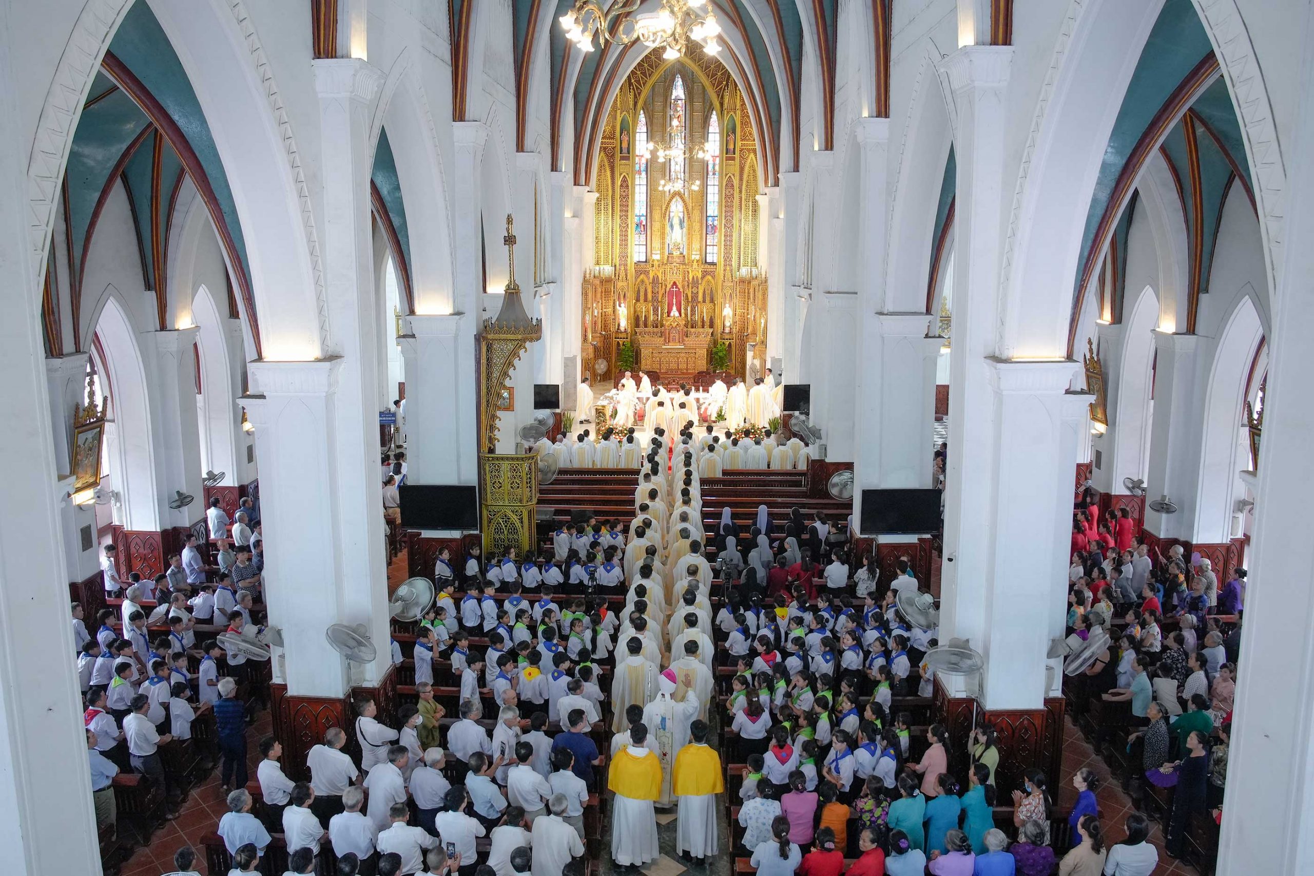 Thánh lễ hành hương và công bố quyết định nâng Sở Kiện thành Trung tâm Hành hương toàn quốc