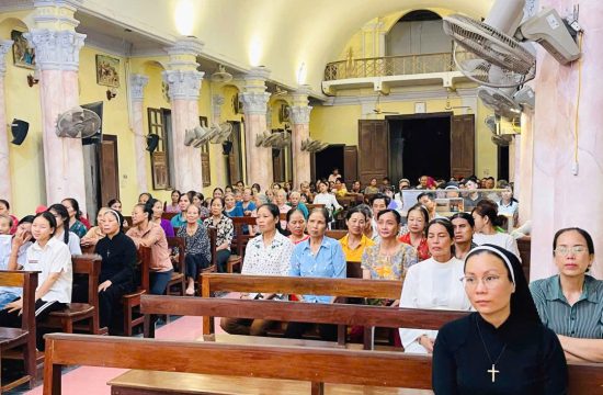 Cộng đoàn Mến Thánh Giá Khắc Cần mừng lễ Suy tôn Thánh Giá