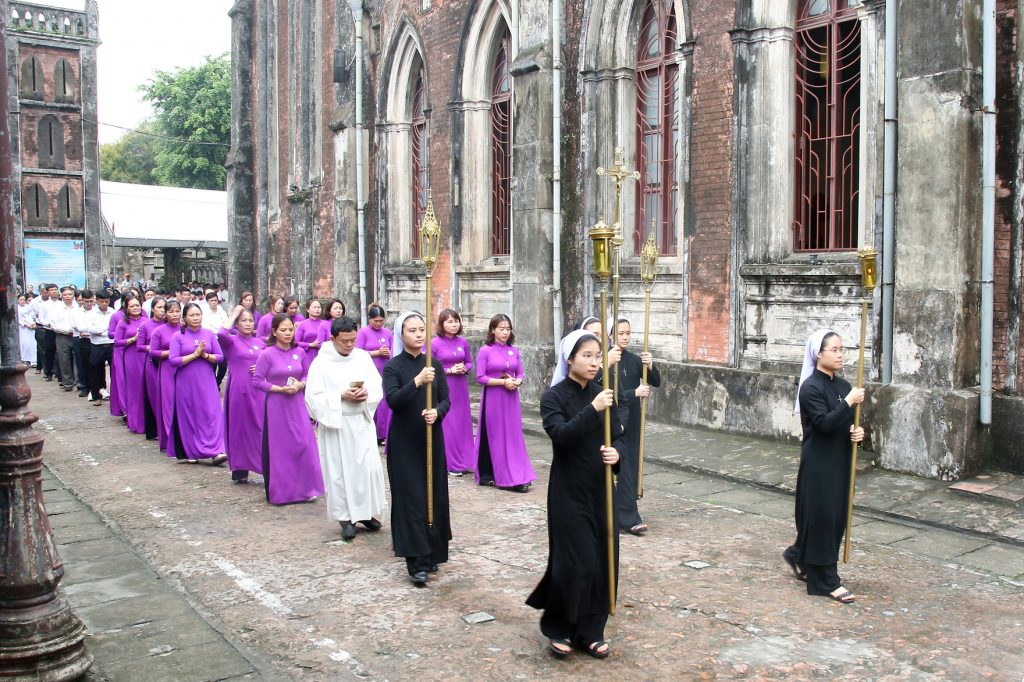 Hội Dòng Mến Thánh Giá Hà Nội hành hương Năm Thánh tại TTHH Sở Kiện Hội Dòng Mến Thánh Giá Hà Nội hành hương Năm Thánh tại TTHH Sở Kiện