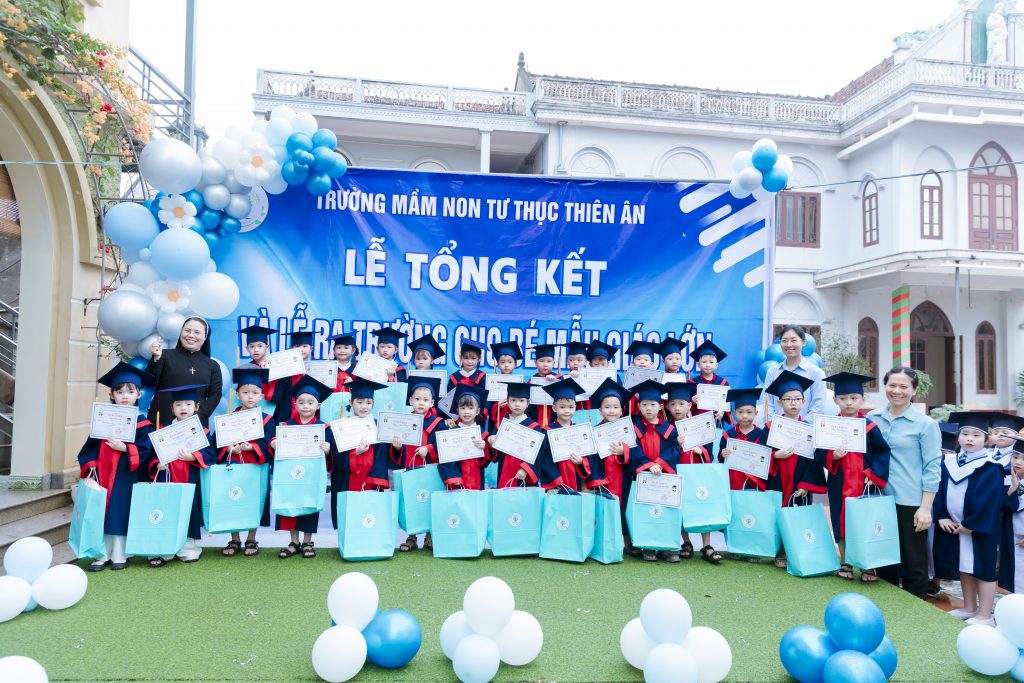 Trường Mầm Non Tư Thục Thiên Ân – Cộng đoàn Mến Thánh Giá Hà Hồi tổ chức Lễ Tổng Kết Năm Học 2024-2025 Trường Mầm Non Tư Thục Thiên Ân – Cộng đoàn Mến Thánh Giá Hà Hồi tổ chức Lễ Tổng Kết Năm Học 2024-2025
