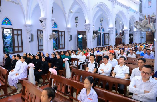 Cộng đoàn Mến Thánh Giá Cẩm Cơ mừng lễ Quan thầy – Đức Mẹ Maria Fatima