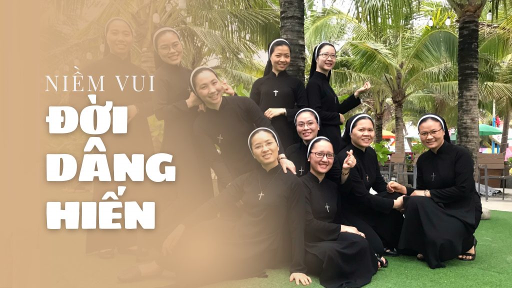 Niềm vui đời dâng hiến