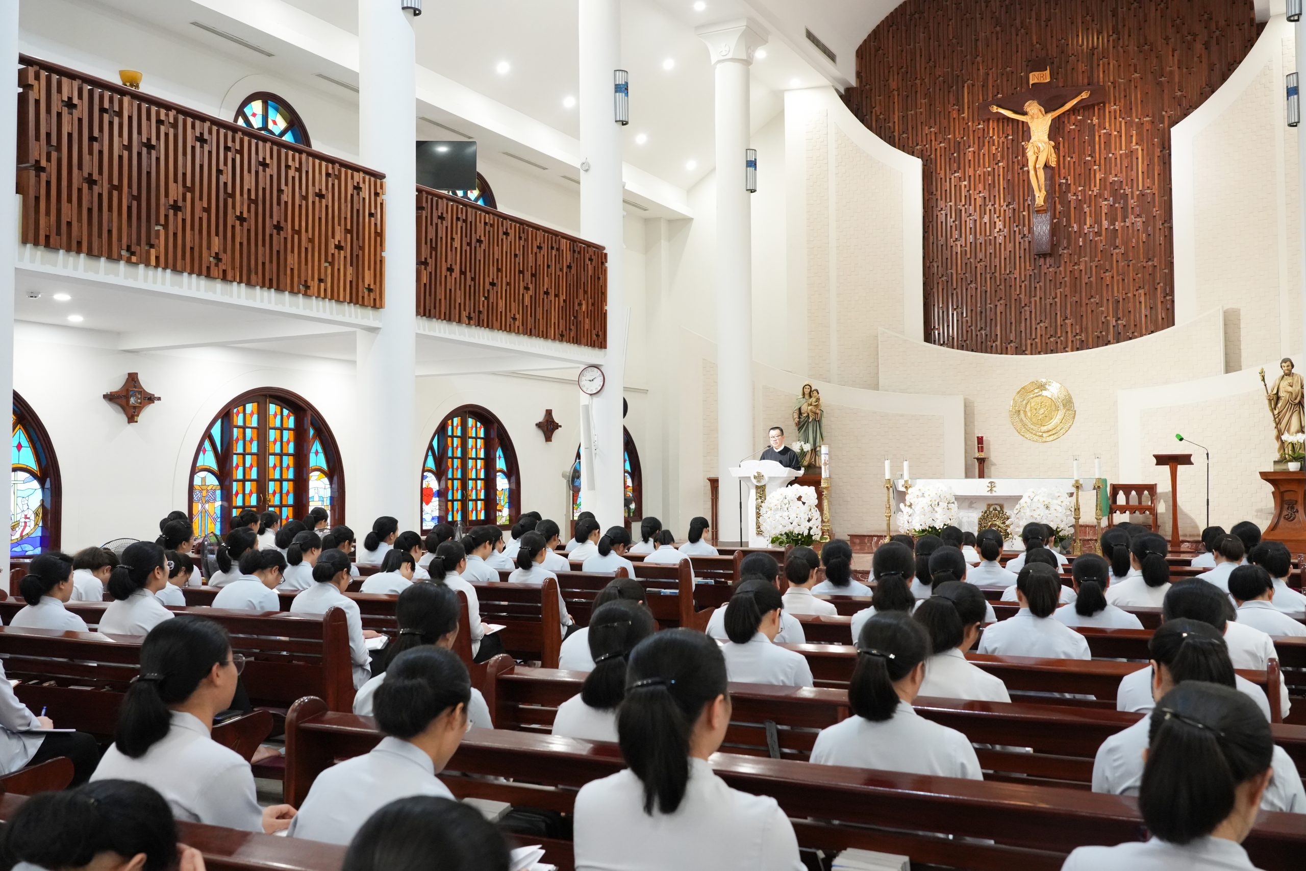 Học viện Dòng Mến Thánh Giá Hà Nội: Tĩnh tâm và tuyên lại lời khấn dòng